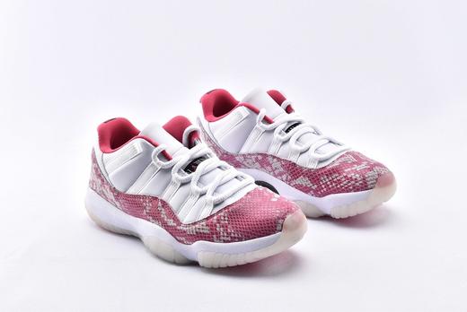 💢Air Jordan 11 Low AJ11 乔丹11代低帮篮球鞋/粉蛇 白粉蛇纹  全头层牛皮 进口原装碳板 中底注胶空 钢印 源档原盒 尺码：36--46 货号：AH7860-106 商品图0