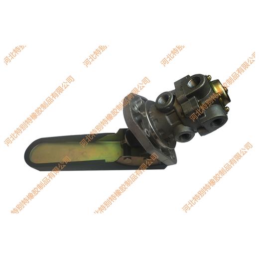 156总泵（带脚踏板）/156总泵柔刹王/刹车总泵柔刹王 商品图2