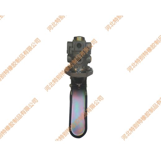 青岛王总泵（带脚踏板）/青岛王柔刹王总泵/刹车总泵柔刹王 商品图3