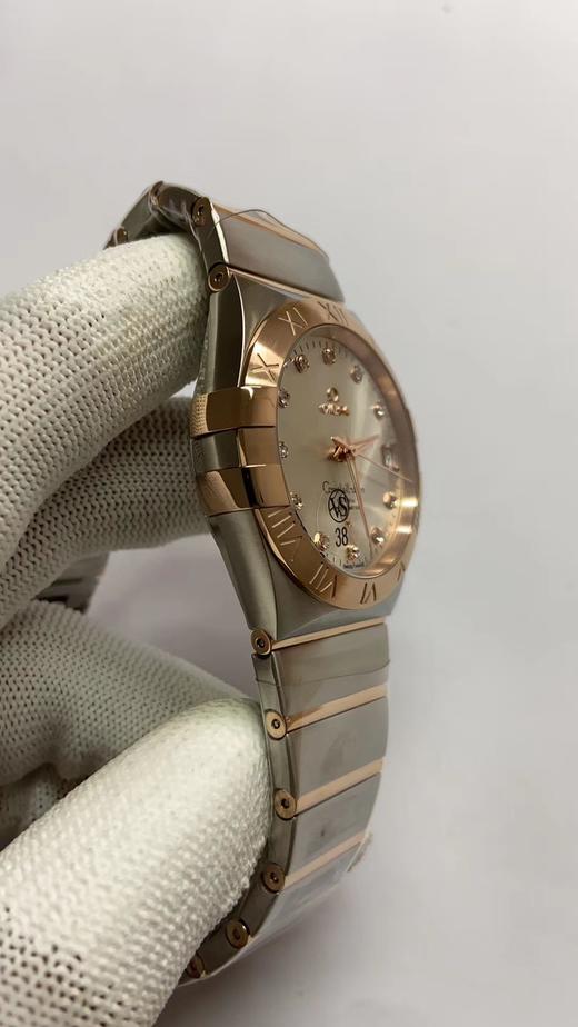 2020VS新品：欧米jia星座才是欧米jia的经典和精髓。 星座，一款非常具有鲜明特点，让人越来越觉得好看的款式。好看的皮囊千篇一律，有趣的万里挑一。VS欧米jia星座就是那个值得去品味，不夸大，不 商品图2