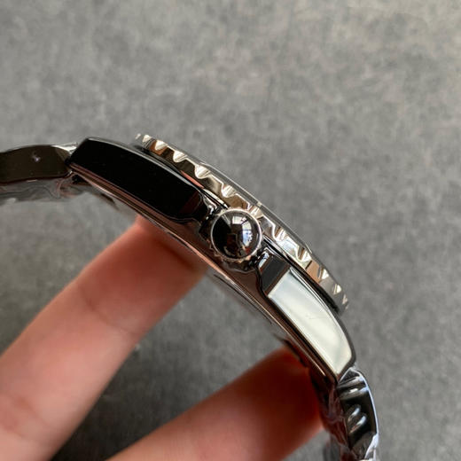 五星推荐！Baselworld 巴塞尔表展 Chanel Mademoiselle KOR香奈儿 J12系列 腕表表壳：38mm 表壳由高科技陶瓷制作 商品图3