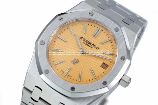 XF重磅新品：皇家橡树15202 超薄“香槟金”限量发售 市场独家 1，机芯功能：机芯调历功能与正品一致。 2，表壳厚度：8.5mm 3，表针针轴：针轴大小和正品完全一样。 商品图12