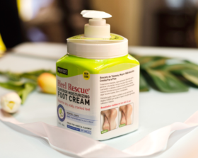  抠不完的干皮+树皮纹，你“足够美”吗？3天还你baby脚，粗糙一去不复返！ 