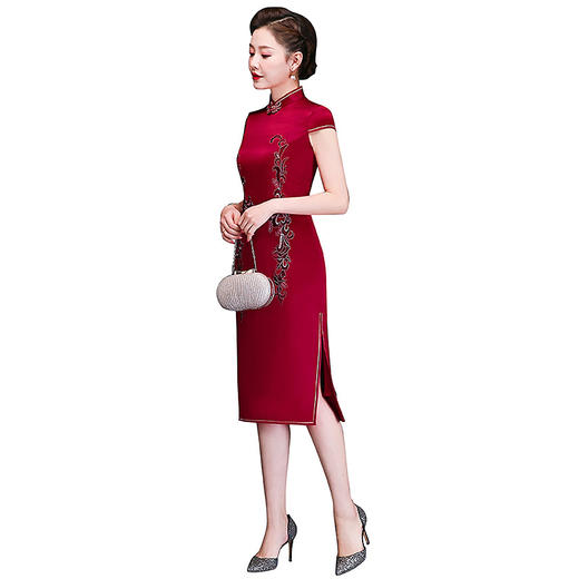 QY-Y5191旗袍妈妈装2020款刺绣中国风喜婆婆婚礼服 商品图4
