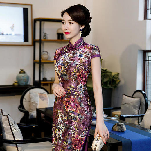 BJ-8003高贵优雅，烧花丝绒立领斜襟短袖婚宴礼服改良旗袍 商品图3