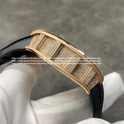 [抱拳]【 RICHARD MILLERM 】理查德米勒 52-01镂空骷髅头腕表．经典的酒桶造型壳身使用新材料氧化锆壳打造，沿用纳米防变色防磨损敖超前技术。骷髅头轮廓突出，造型霸气不羁，具有震撼人心 商品图7