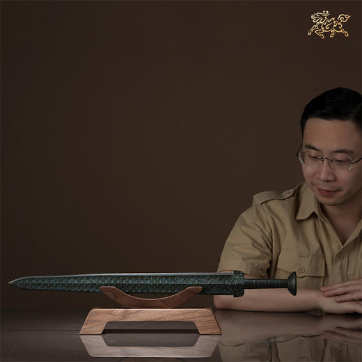 铜师傅 国家宝藏授权出品《勾践剑摆件（青铜色版）》 商品图5