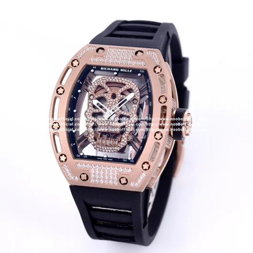 [抱拳]【 RICHARD MILLERM 】理查德米勒 52-01镂空骷髅头腕表．经典的酒桶造型壳身使用新材料氧化锆壳打造，沿用纳米防变色防磨损敖超前技术。骷髅头轮廓突出，造型霸气不羁，具有震撼人心 商品图3