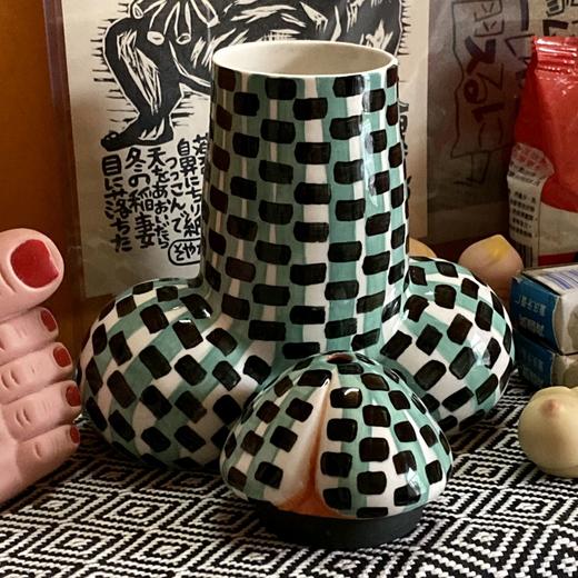 Yezi/ 艺术家手作器物Dick花器 绿黑格 商品图4