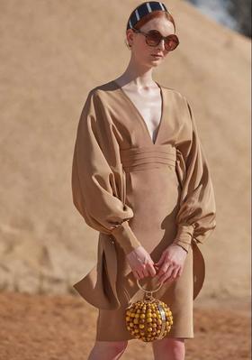 有一种连衣裙叫“谁穿谁先美” 让人心动的夏日连衣裙 买就对了！