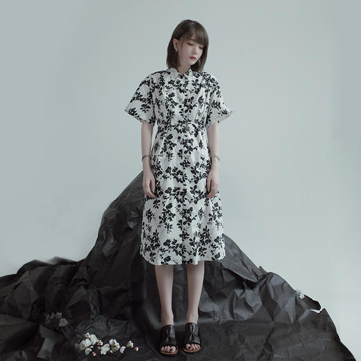 【7/22 20:00pm】夕又米 花弄影 厌世midi dress 衬衫连衣裙女夏 商品图1