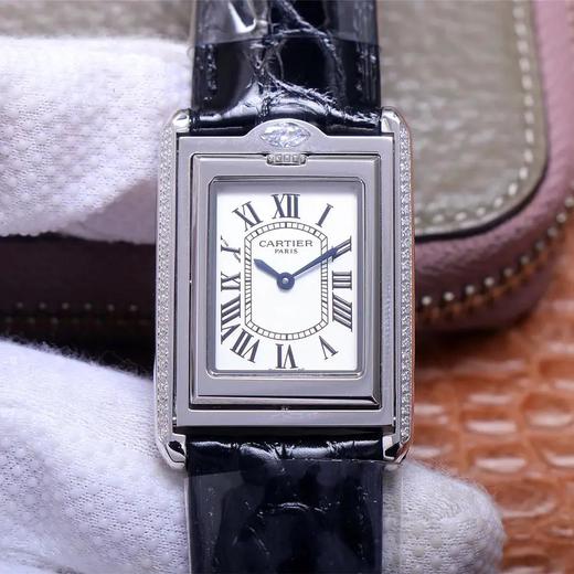 AW卡di亚翻转坦克，以其著名的长方形坦克为基础造型，再加上表身可，以翻转的功能，尺寸31×26×6.5，女士腕表，皮表带，石英机芯，密底 商品图0