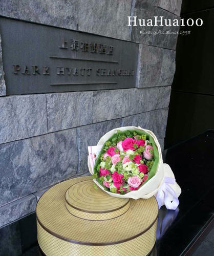 玫瑰花束丨19朵玫瑰混合花束 商品图1