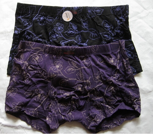 港莎男士莫代尔印花平脚裤38元/盒