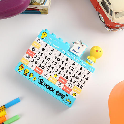 趣玩 Ssys/时尚元素DIY公仔积木万年历 创意可爱玩具积木日历摆件包邮 商品图8