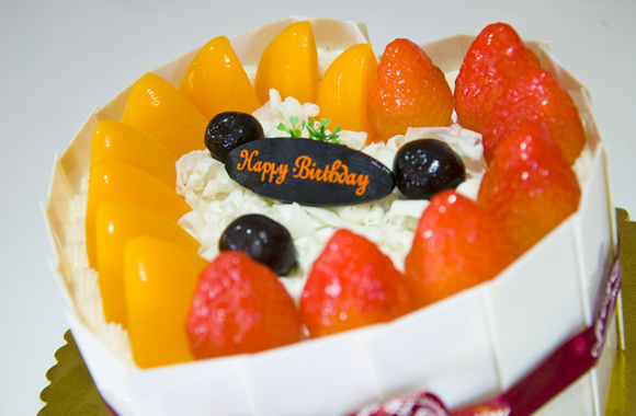 白色恋曲久久 - 银草帽蛋糕店