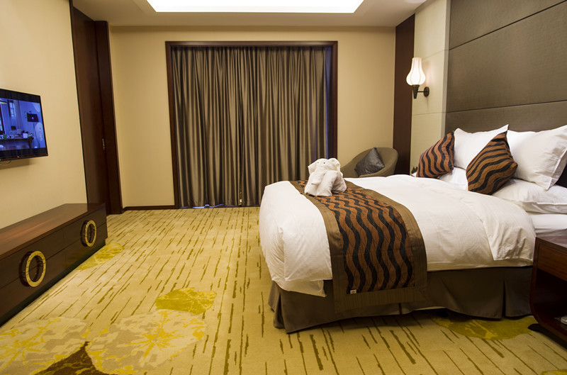 福泉大酒店高级大床(平时)