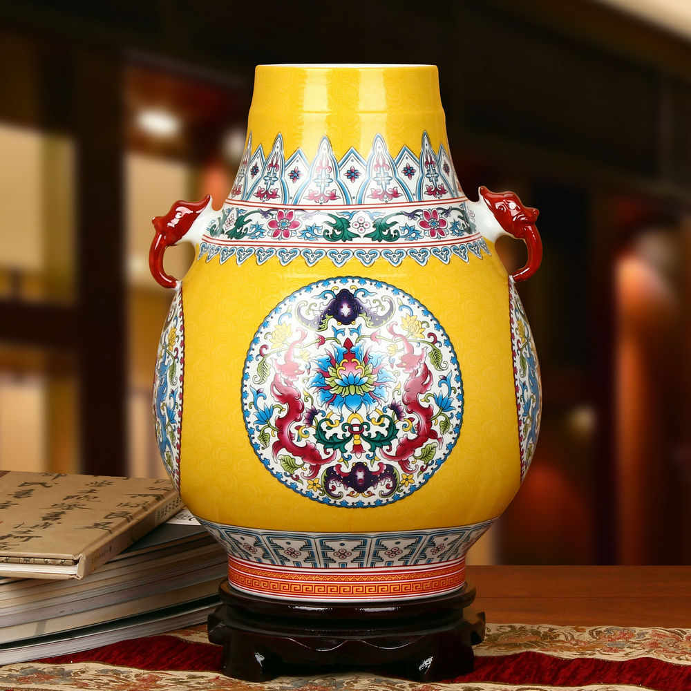 景德镇陶瓷器 高档珐琅彩黄双耳福攀花福筒花瓶 中式家居装饰摆件