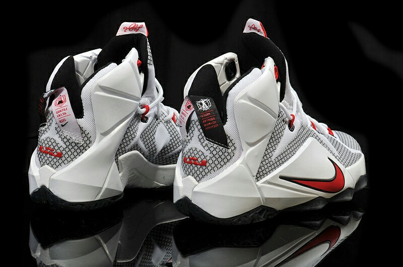 詹姆斯12代男鞋40～46码