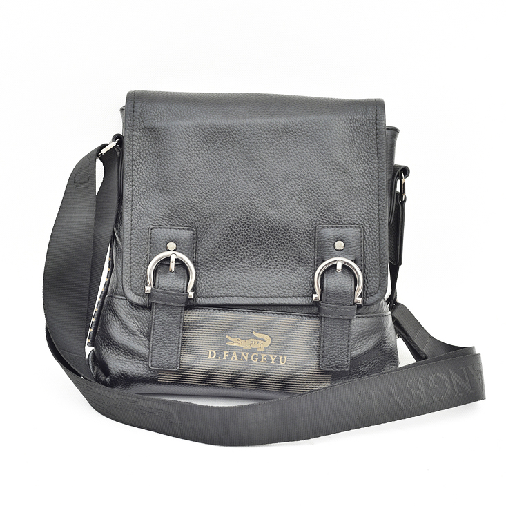 【都市丽人】东方鳄鱼男士皮包