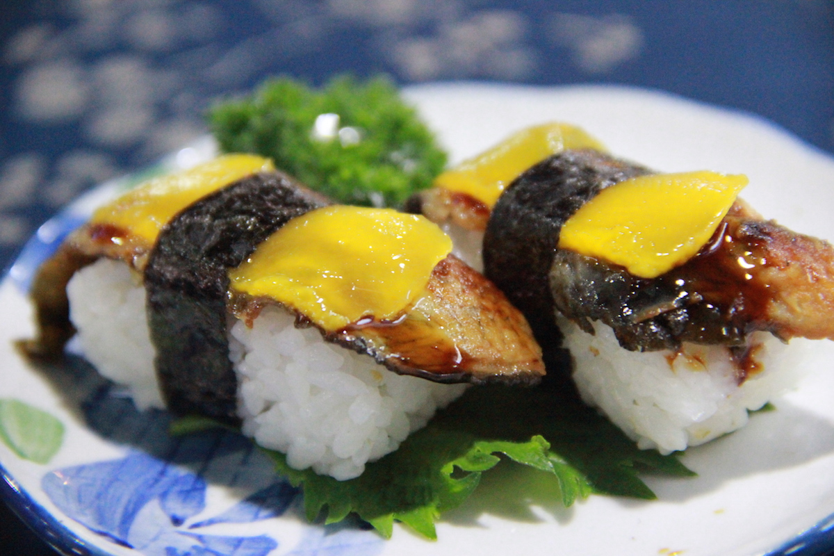 芒果鳗鱼寿司(2枚)