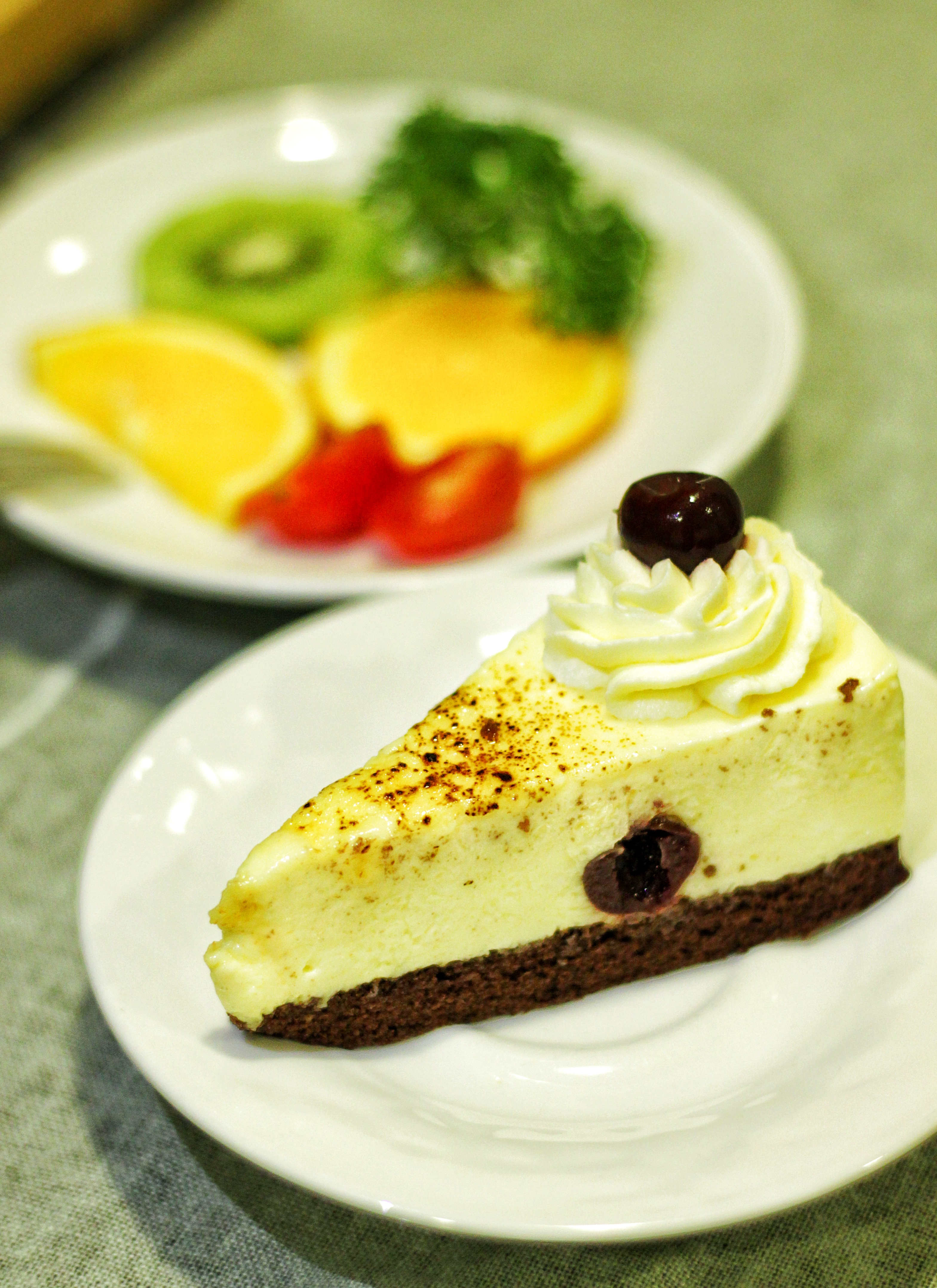 黑樱桃软乳酪慕斯