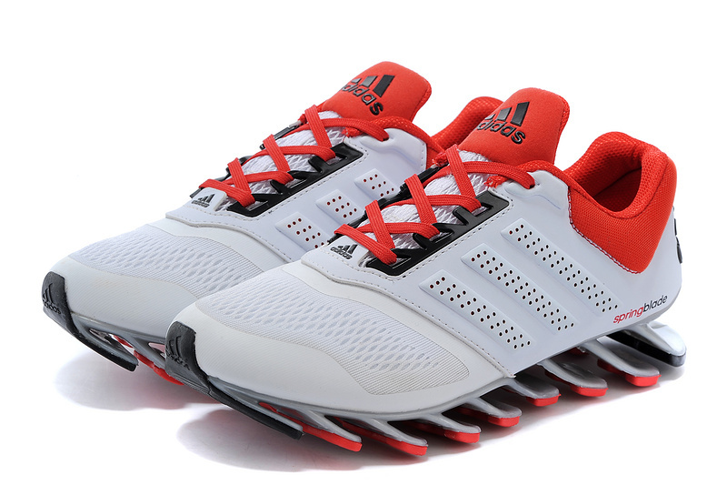 阿迪达斯刀锋4代 白红男鞋 40-45码