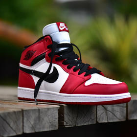 a-j 1 retro high og varsity red chicago 芝加哥配色100%元年复刻