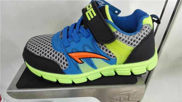 七波辉单网运动鞋