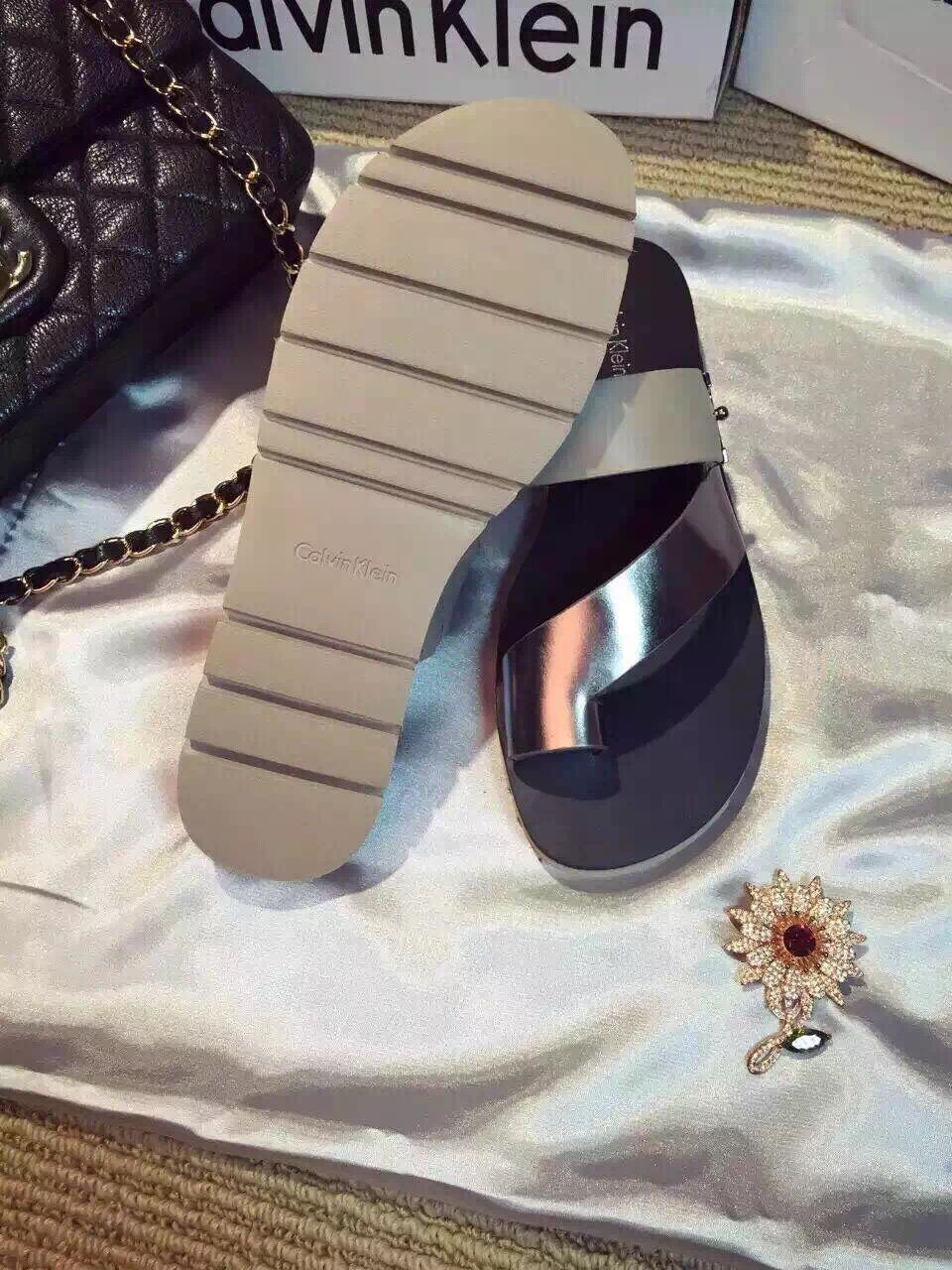 calvin klein镜面鞋拖