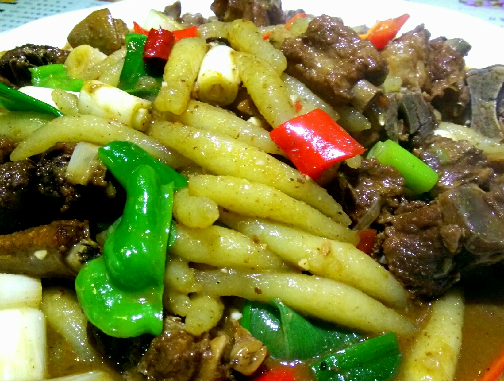 猪骨头炖洋芋鱼鱼(小份)