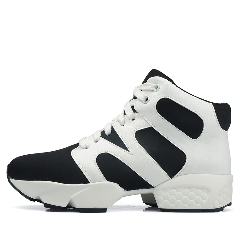 如意格格秋季新款高帮鞋女韩版运动休闲潮鞋平跟平底黑白拼色女鞋