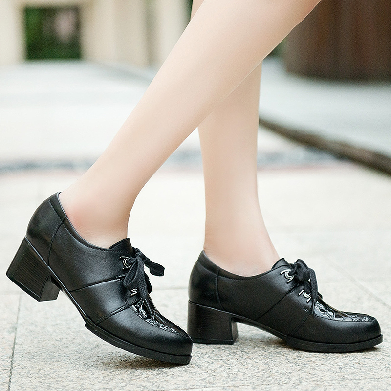 如意格格真皮白领工作鞋女粗跟中跟英伦尖头深口秋季新款上班单鞋