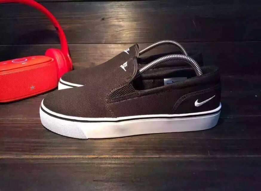 [本店实拍] 耐克懒人鞋 男女款36-44 百搭休闲 ￥265