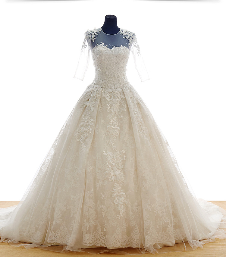 韩式圆领蕾丝小拖尾婚纱 皇室宫廷 收腰显瘦版型 甜美轻奢