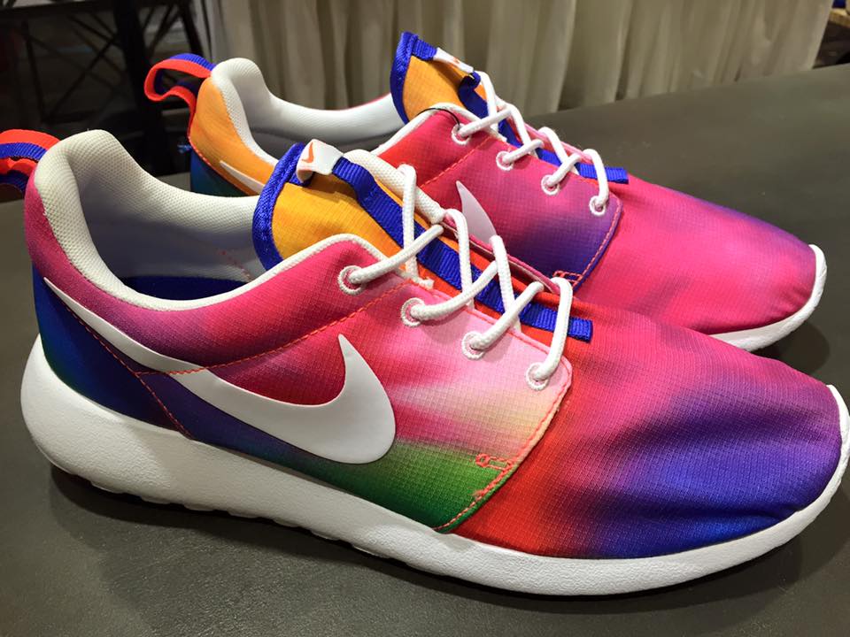 耐克nike 2015roshe run系列彩虹运动慢跑鞋