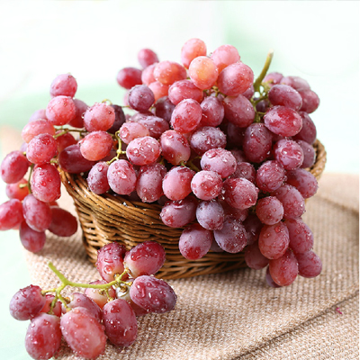 新疆玫瑰香红提16元/斤