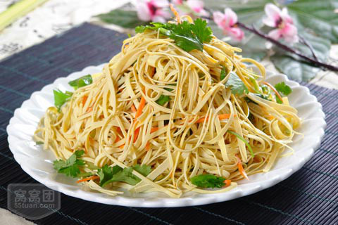 炝拌干豆腐(金)