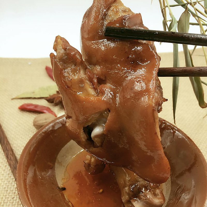 【全筋香糯猪蹄】净含量:半只(约140g)