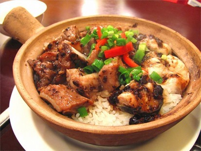 《小板凳》排骨烧茄子盖饭