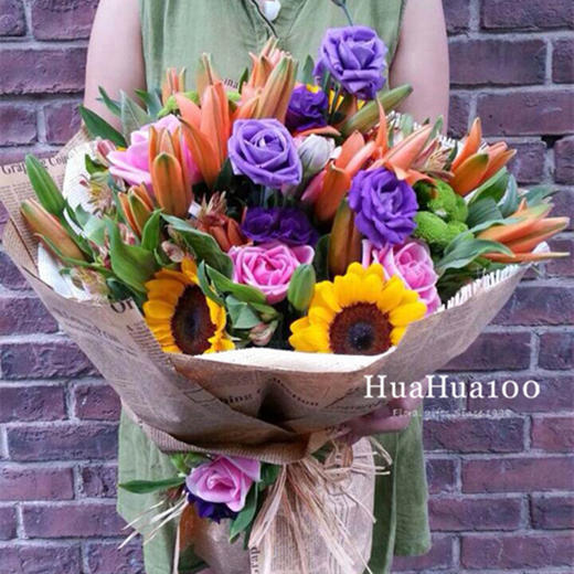 欣欣丨百合向日葵玫瑰混合花束 商品图0