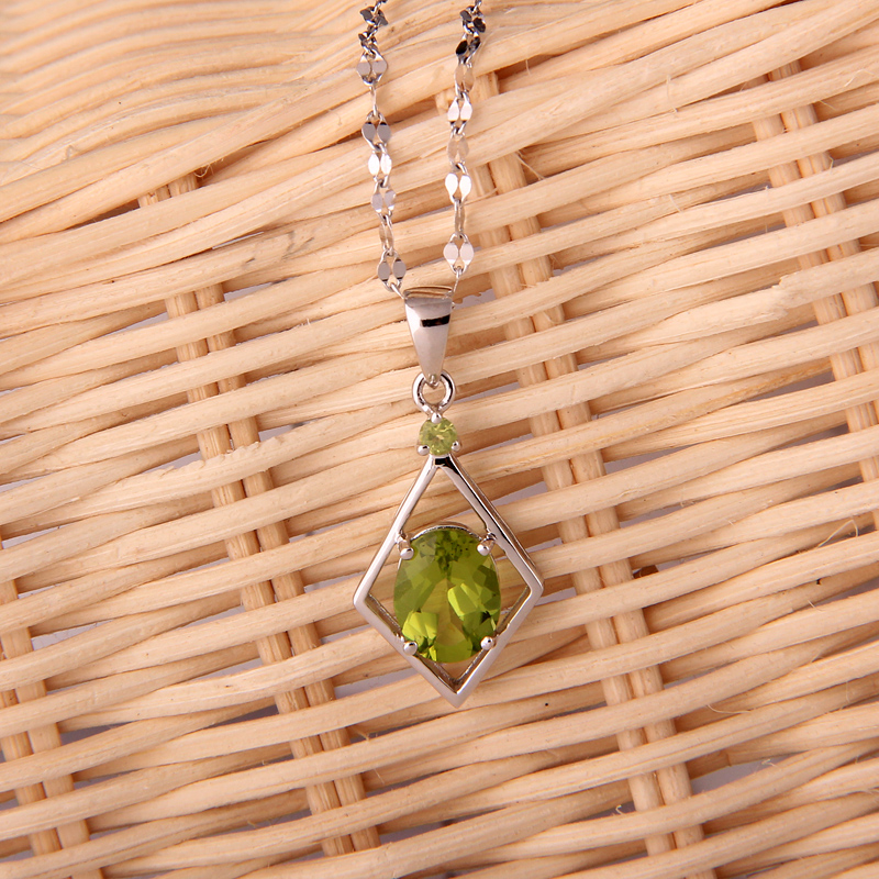 厂家直销水之意正品 925纯银项链镶橄榄石天圆地方吊坠 定情信物