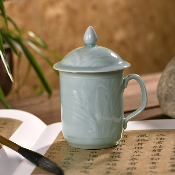 龙泉粉青釉春兰盖杯 青瓷国大师夏侯文特别定制茶杯