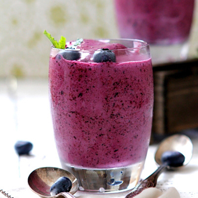 蓝莓奶昔