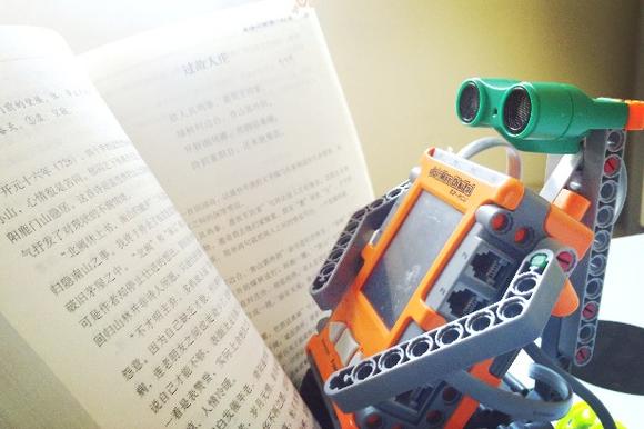 中鸣机器人教育套装(仅限川渝地区)