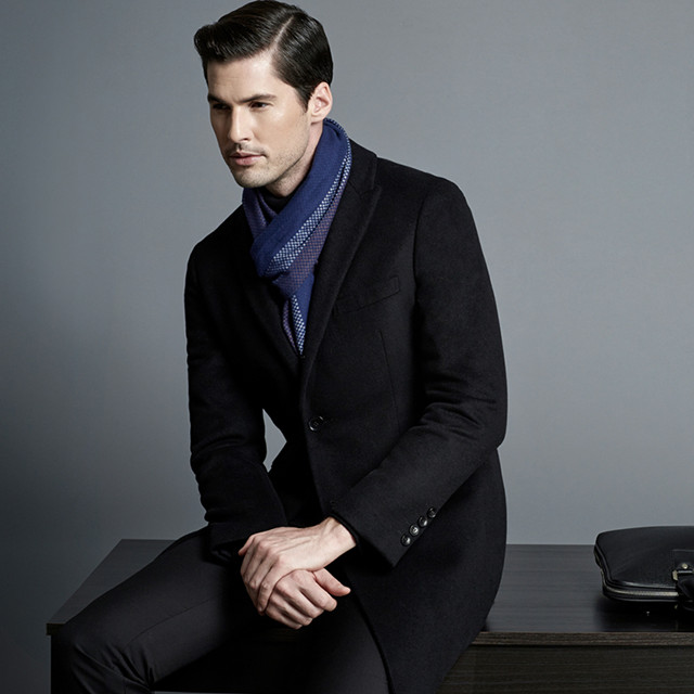 商品详情      羊绒(cashmere)是生长在山羊外表皮层,掩在山羊粗毛