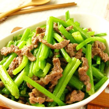 芹菜炒肉