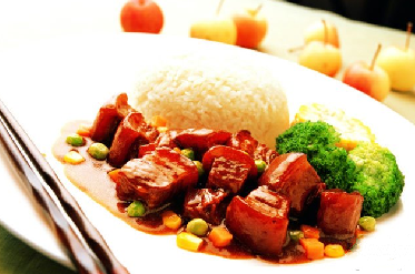 爱来客 红烧肉米饭