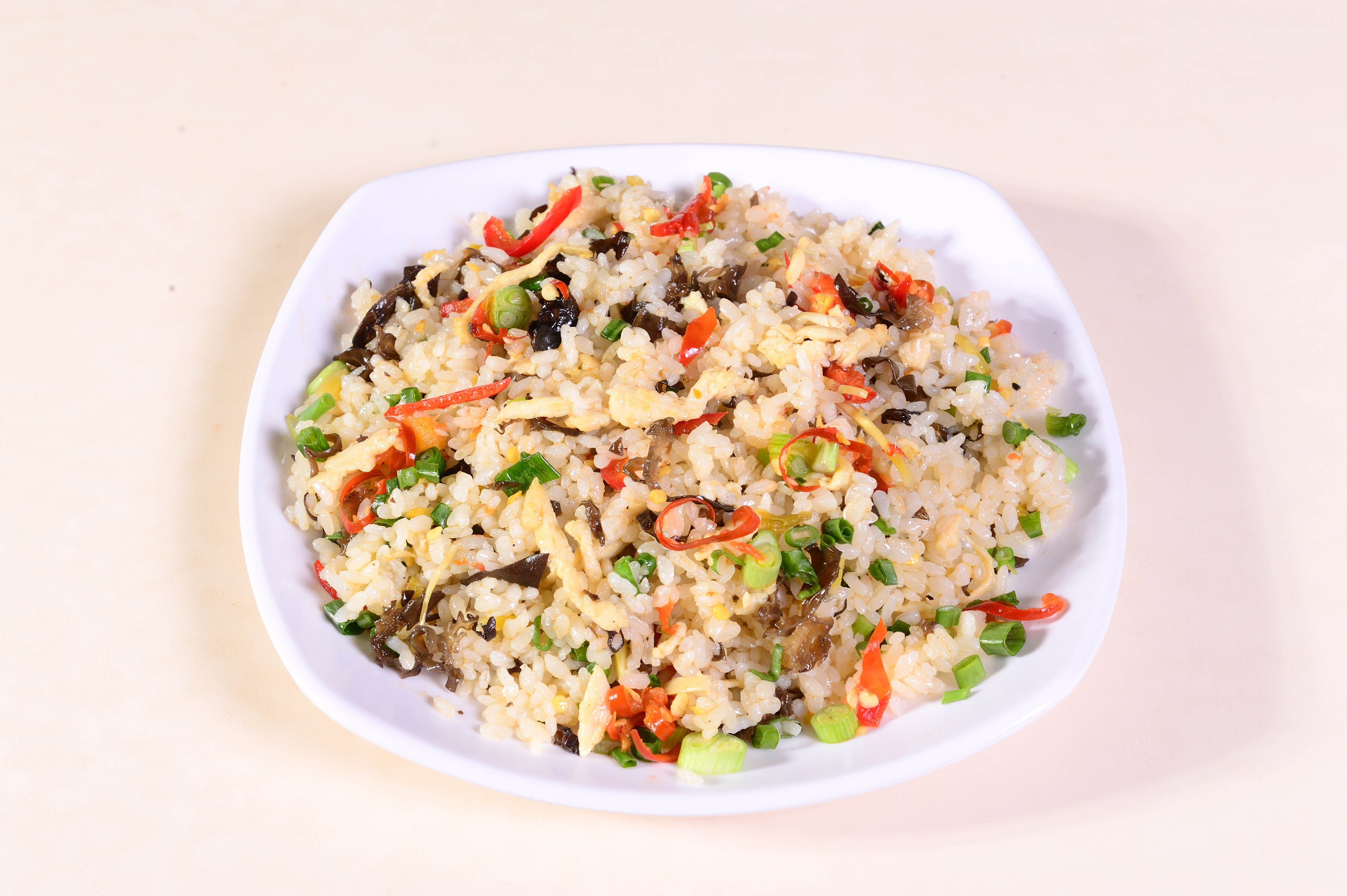 泡椒木耳鸡丝炒饭