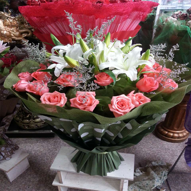 百花居鲜花礼品-粉红玫瑰百合